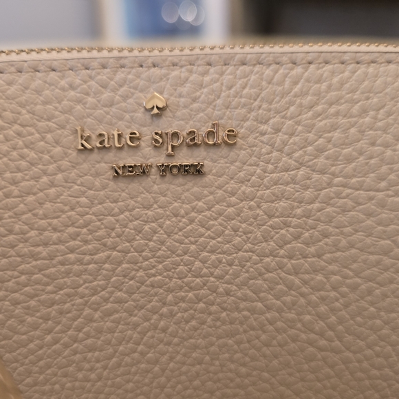 Kate Spade Lena Colorblock Convertible Wristlet, New with Tags! - Picture 5 of 12